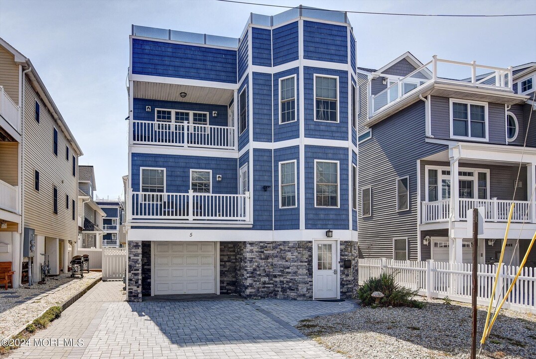 5 Fielder Ave in Seaside Heights, NJ - Foto de edificio