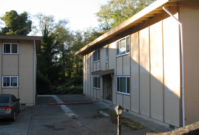 2650 Koos Bay Blvd in Coos Bay, OR - Building Photo - Building Photo