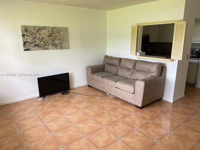 property at 8 Fanshaw Dr