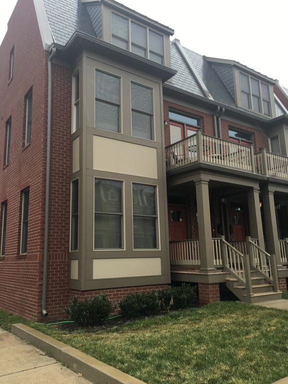 property at 2628 W Grace St