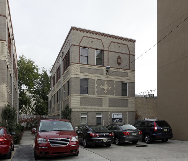 Romeo Place in Philadelphia, PA - Foto de edificio - Building Photo