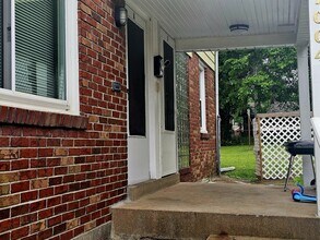 7004 Glenmore Ave in St. Louis, MO - Building Photo - Building Photo
