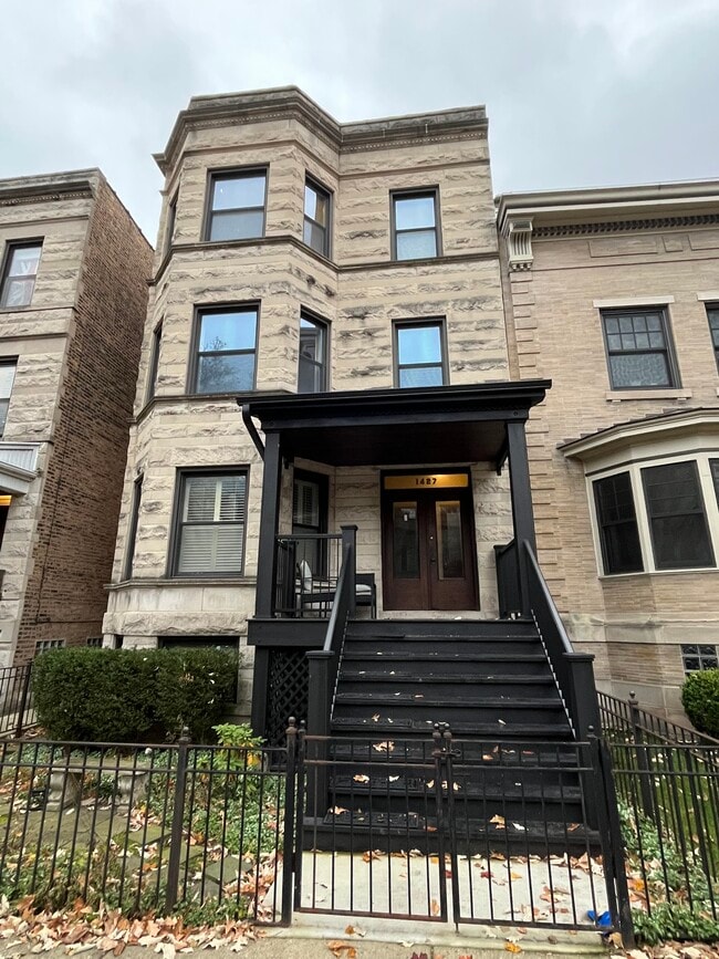 1427 W Berwyn Ave, Unit 2