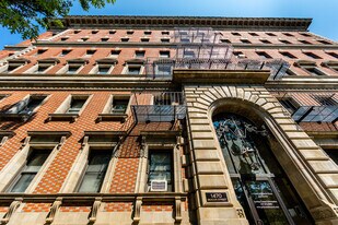 1402 Beacon St, Unit 1470-65 in Brookline, MA - Building Photo