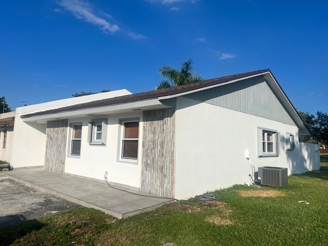 5229 SW 140th Pl in Miami, FL - Building Photo