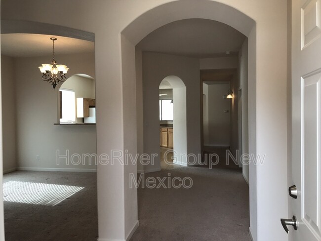 2148 S Ensenada Cir SE in Rio Rancho, NM - Building Photo - Building Photo