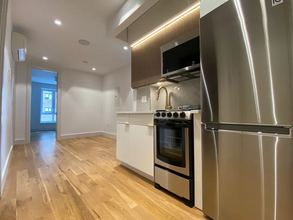 223 E 96th St in New York, NY - Building Photo - Interior Photo