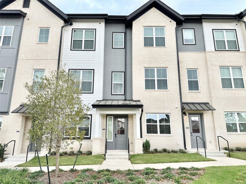 5026 Zion Rd in Garland, TX - Building Photo
