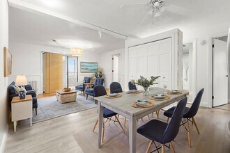 147 Nahant Rd in Nahant, MA - Building Photo - Building Photo