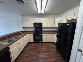 112 Hawk Ct in Hummelstown, PA - Building Photo - Building Photo