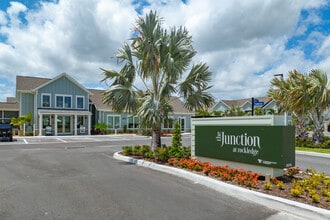The Junction at Rockledge in Rockledge, FL - Foto de edificio - Building Photo