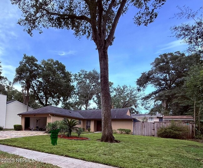 property at 4765 Marsh Hammock Dr W