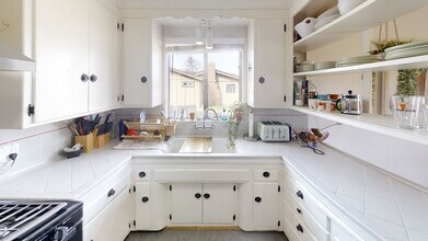 4985 Curry Dr in San Diego, CA - Building Photo - Building Photo