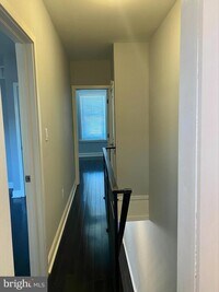 1919 Hoffman St photo'