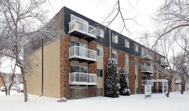 Prestige Manor in Edmonton, AB - Building Photo - Primary Photo