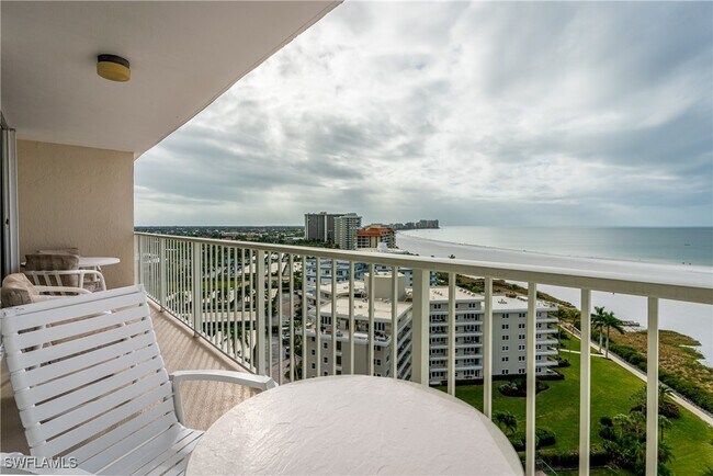 260 Seaview Ct in Marco Island, FL - Building Photo - Building Photo