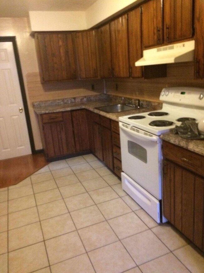 1420 Pocono Blvd Apartments and Nearby Mt Pocono Apartments For Rent