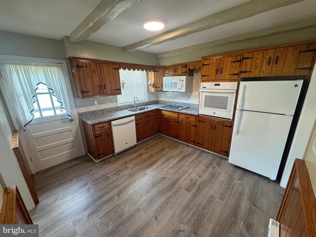 206 Fredericktowne Dr in Stephens City, VA - Building Photo - Building Photo