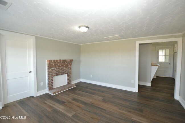 960 Back Swamp Rd in Beulaville, NC - Building Photo - Building Photo