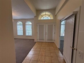 8132 Brinegar Cir in Tampa, FL - Building Photo - Building Photo