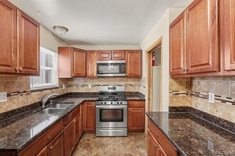 34052 Viceroy Dr in Sterling Heights, MI - Building Photo - Building Photo