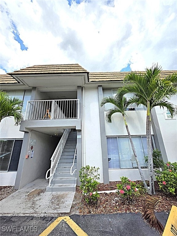 property at 1830 Maravilla Ave