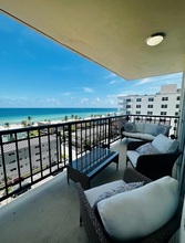 1501 S Ocean Dr, Unit 1006 in Hollywood, FL - Foto de edificio - Building Photo