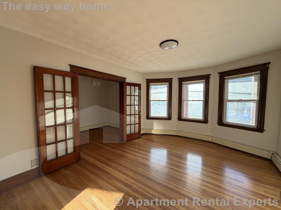 30 Medford St in Medford, MA - Foto de edificio