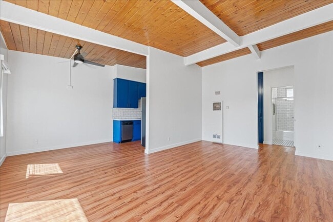 property at 6114 Cahuenga Blvd