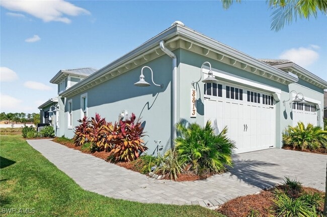 property at 8813 Yucatan Ct