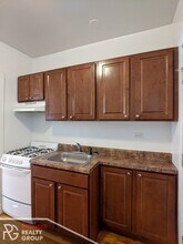 2648 N Spaulding Ave, Unit 2621-2E in Chicago, IL - Building Photo - Building Photo