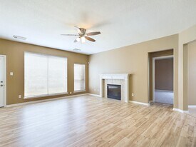 17107 Dawn Shadows Dr in Atascocita, TX - Building Photo