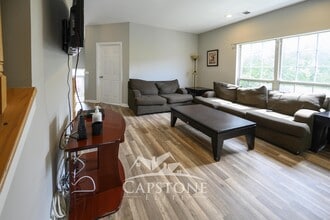 236 Warren StreetUpstairs Master Front in Newark, NJ - Building Photo - Building Photo