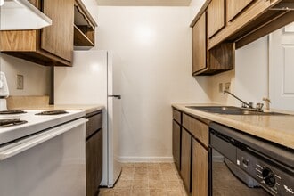 Autumn Woods Apartments in Miamisburg, OH - Building Photo - Building Photo