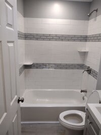 2712 E Biddle St photo'