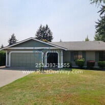 9824 60th St Ct W in Tacoma, WA - Building Photo
