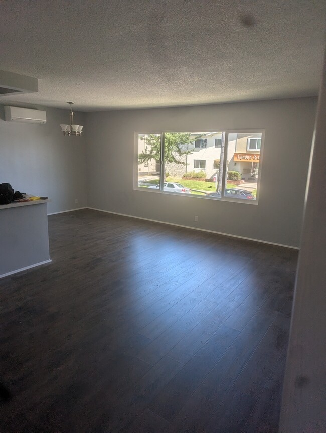 1311 Lyndon St, Unit 5