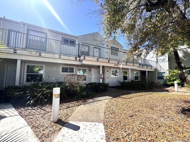 property at 2544 Woodgate Blvd