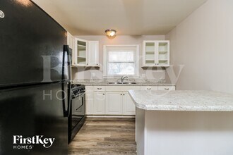 5134 Abington Rd in Florissant, MO - Building Photo - Building Photo