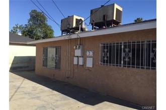 1211 E Golden St in Compton, CA - Building Photo - Building Photo