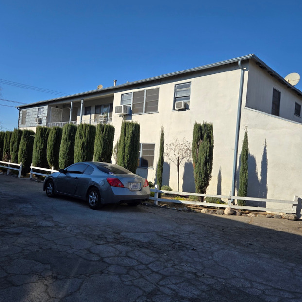 6314 Vineland Ave in North Hollywood, CA - Building Photo