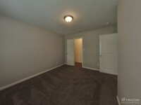 818 Westpointe Dr photo'