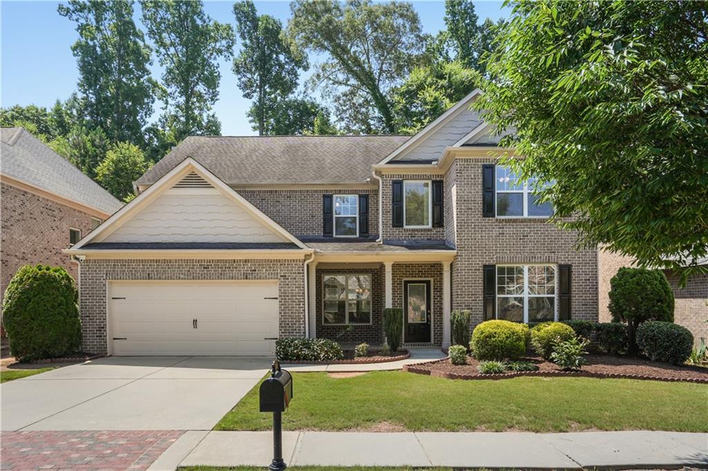 2574 Dogwood Pond Rd in Duluth, GA - Building Photo