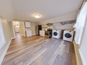 383-385 E 15th Ave in Eugene, OR - Building Photo - Building Photo