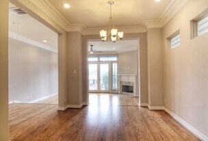 1138 Robbie St in Houston, TX - Building Photo