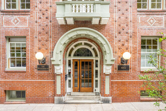 The Wickersham Apartments in Portland, OR - Building Photo - Building Photo