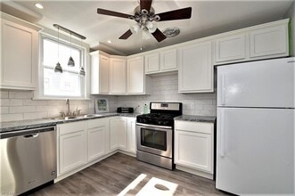 1331 Nelson St, Unit 1333 (2nd + 3rd Floor) in Lakewood, OH - Foto de edificio - Building Photo