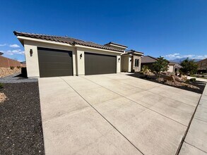 476 S Maggiore Dr in Saint George, UT - Building Photo - Building Photo