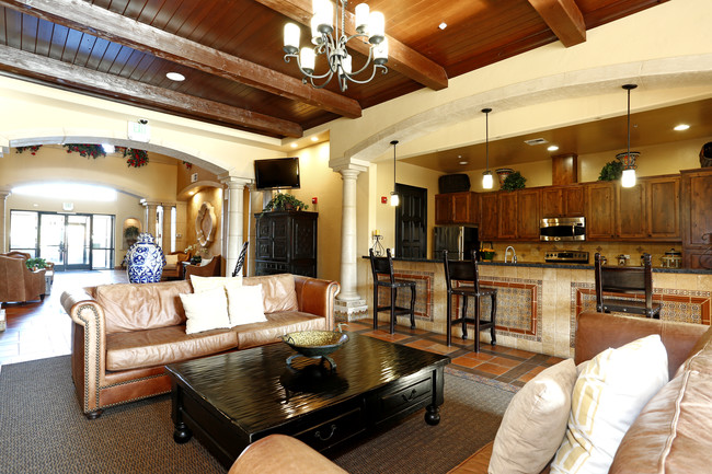 San Marco Villas in Pittsburg, CA - Building Photo - Interior Photo