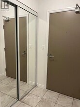 925 Bay St. in Toronto, ON - Building Photo - Building Photo